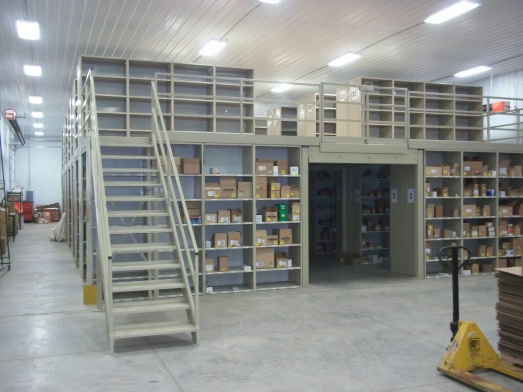 Shelving Mezzanine for Customer - Iowa