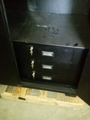 #P21 / HG248 Solid Door Welded Cabinet w/ 6 Drawers NO Shelves – New Surplus - Image 3