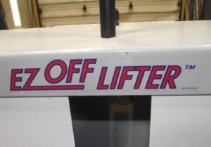 **SALE PENDING** EZ Off Lifter Model EZO-25E-3S - Used - Image 5