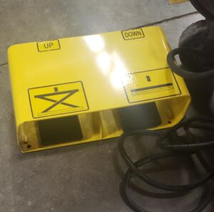 Southworth 1000# Capacity 16"x24" Electric Lift Table w/Foot Control - Used - Image 4