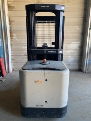 #001 Crown SP3510-30 Forklift - Used - Image 6