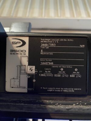 Alternative view of #002 Crown SP3510-30 Forklift - Used