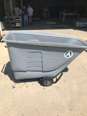 Work Saver TOTER 1 Yard Tilt Truck - Used