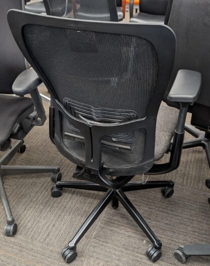 Haworth Zody Grey Speckled Fabric Seat Black Mesh Midback Task Chair - Used - Image 2