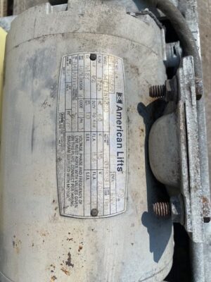 American Lifts 2000# Capacity 28"x48" Electric Lift Table w/Foot Control Welter #504 - Used - Image 4