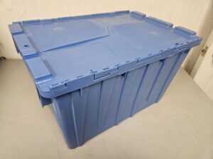 Pallet of 100 / ORBIS® Flipak® FP182C Blue Plastic Distribution Container 21-13/16"L x 15-3/16"W x 12-7/8"H - New Surplus - Image 3