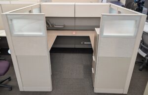 Teknion 7'x7' Beige Fabric Opaque Glass Panel Workstations w/ Electrical - Used