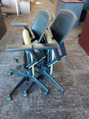 Alternative view of Coalesse by Steelcase Training Room Chair - Used