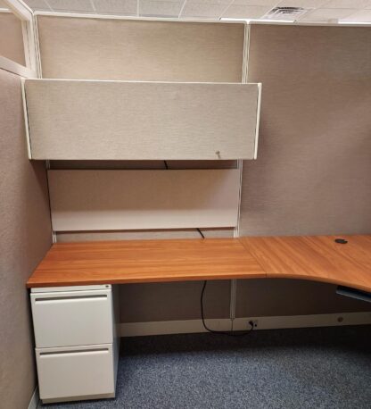 Haworth 6'x8'x83"H Panel Workstations w/ Electrical - Used - Image 2