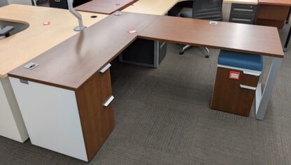 Paoli Cherry 72"x78" L-Shape Desk Set - Used