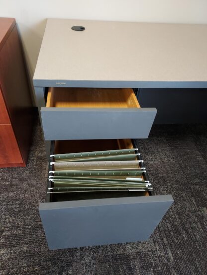 Hon 10500 Series U-Shape Desk with Boomerang Peninsula Front - Used - Image 2