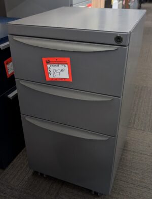 Haworth 17"D Grey B/B/F Mobile Drawer Pedestals - Used