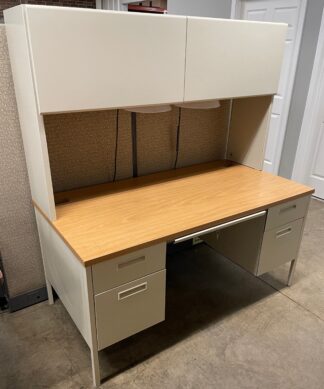 HON Harvest / Putty Desk w/ Flip Door Hutch - Used