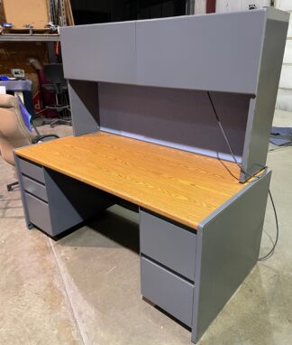 Steelcase 9000 Series 35"x70" Med Oak/Charcoal Desk - Used