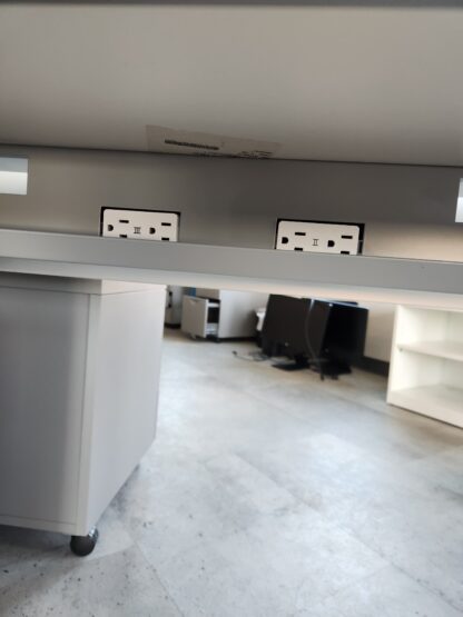 White 4-Seat Double-Sided Benching Station w/ Drawer Units - Used - Image 2