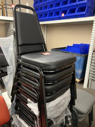 All-Black Vinyl Stack/Visitor Chair - Used