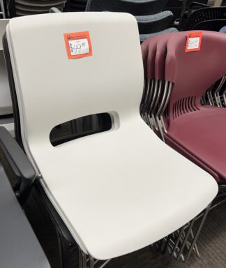 Hon White Plastic Stack/Visitor Chair - Used