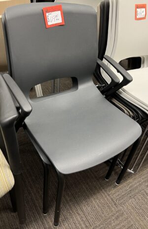 Hon Gray Plastic Stack/Visitor Chair - Used