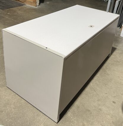 30"x60" Grey Steelcase 9000 Single Pedestal Desk - Used - Image 2