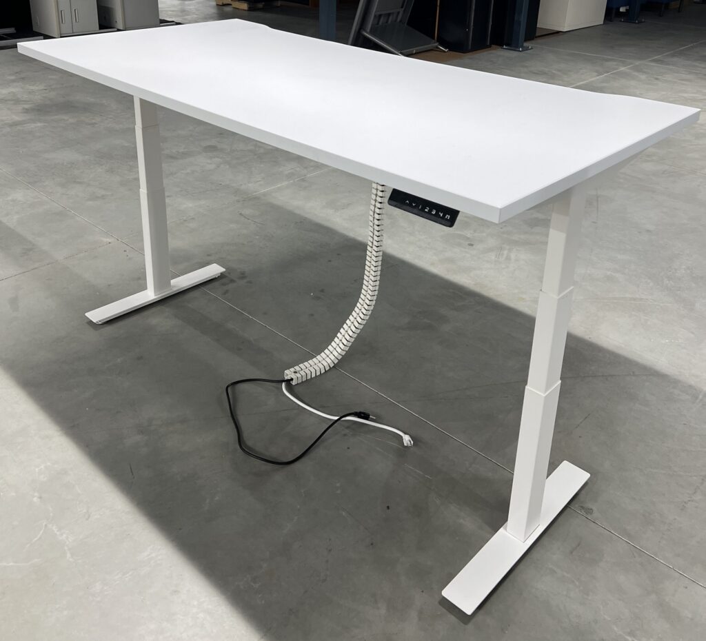 6'x35" White Scalloped Height Adjustable Table - Used