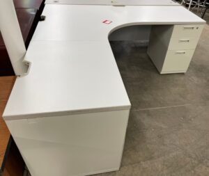 Alternative view of KI 6'x6' White Corner L-Shape Desk w/ Steelcase Repainted Drawer Pedestals - Used