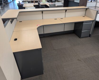 HON Maple/Charcoal L-Shape Reception Desk - Used - Image 2