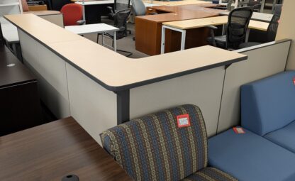 HON Maple/Charcoal L-Shape Reception Desk - Used - Image 3