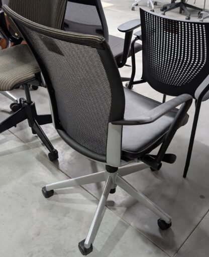 Haworth X99 Black Leather Ergonomic Conference Chair - Used - Image 2
