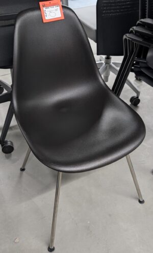 Herman Miller Eames Black Molded Plastic Side Chair - Used