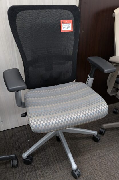 Haworth "Very" Custom Fabric Task Chair w/ Titanium Base - Used