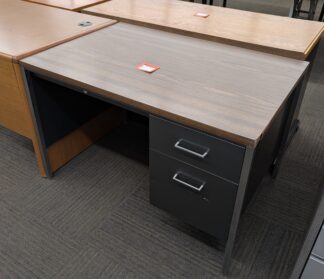 Steelcase Walnut/Black 45"x30" Single Ped Desk - Used