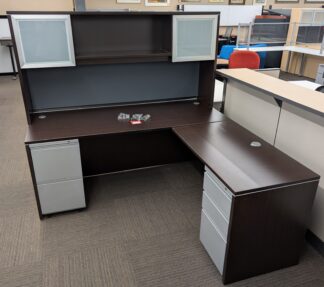 Espresso 6'x6' L-Shape Desk Set w/ Hutch & 2 Pedestals (Right Return) - Used/New