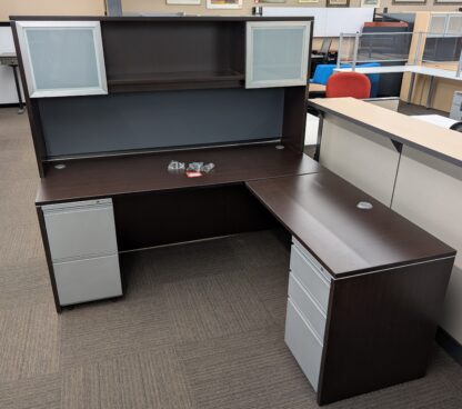 Espresso 6'x6' L-Shape Desk Set w/ Hutch & 2 Pedestals (Right Return) - Used/New