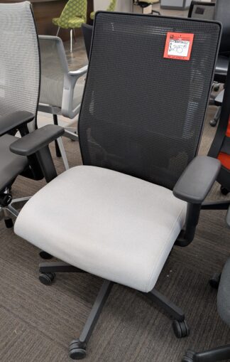 HON Ignition 2.0 Light Grey Fabric Task Chair - Used