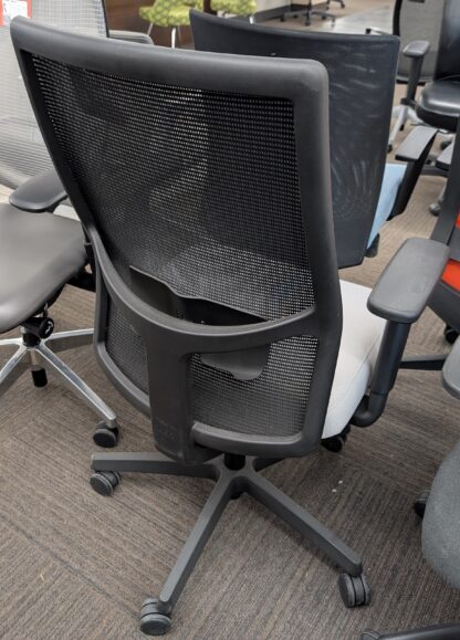 HON Ignition 2.0 Light Grey Fabric Task Chair - Used - Image 2