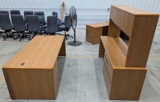 HON Oak Laminate 6'x3' Desk 6'x2' Credenza & Hutch Set - Used