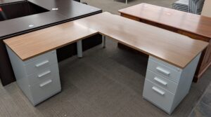 Alternative view of Walnut 6'x6' L-Shape Desk Set w/ 2 Drawer Pedestals - Used