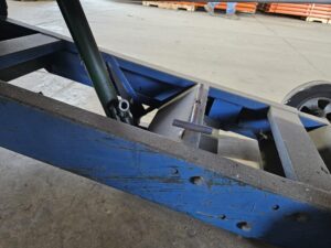 Power Incline Conveyor / 84" Tall (Reversible) - Used - Image 9