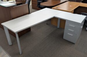 Steelcase Answer 6'x5' White/Silver L-Shape Desk Sets - Used