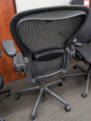 Alternative view of Herman Miller Aeron Size C Mesh Task Chair - Used