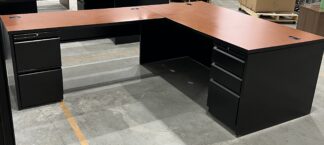 HON Henna Cherry Desk w/ Right Return and Black Steel Chassis - Used