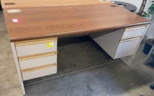 HON 38000 Series 30"x66" Putty / Medium Oak Steel Desk - Used