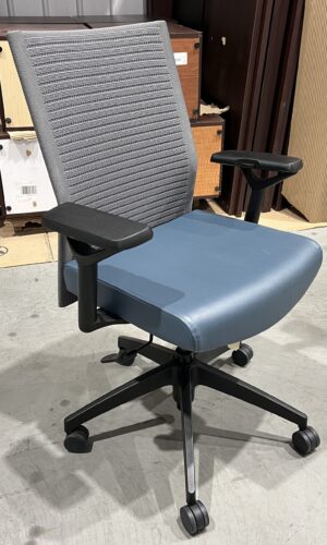 SitonIt "Sona" Blue Vinyl Seat/Grey Mesh Arm Chair - Used