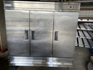 Vortex V-R3 Commercial 3-Door Cooler