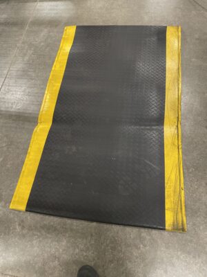 Alternative view of 37”x 59” Long Anti-Fatigue Mats 3/8" Thick - Used
